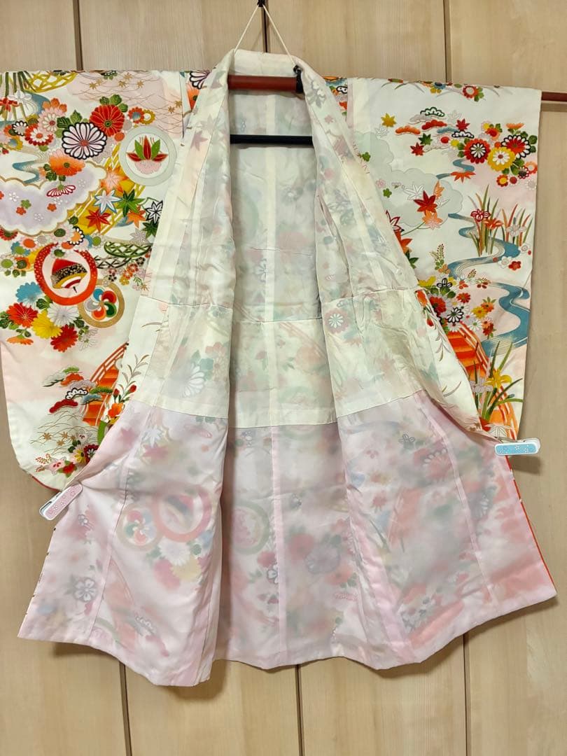 7歳　七五三用 白地に華やかな古典柄着物セット