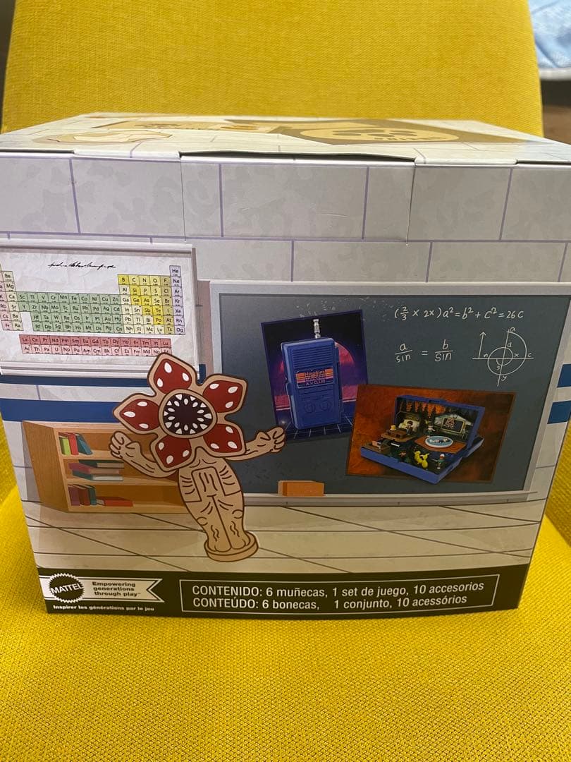 ストレンジャー・シングス(polly pocket)