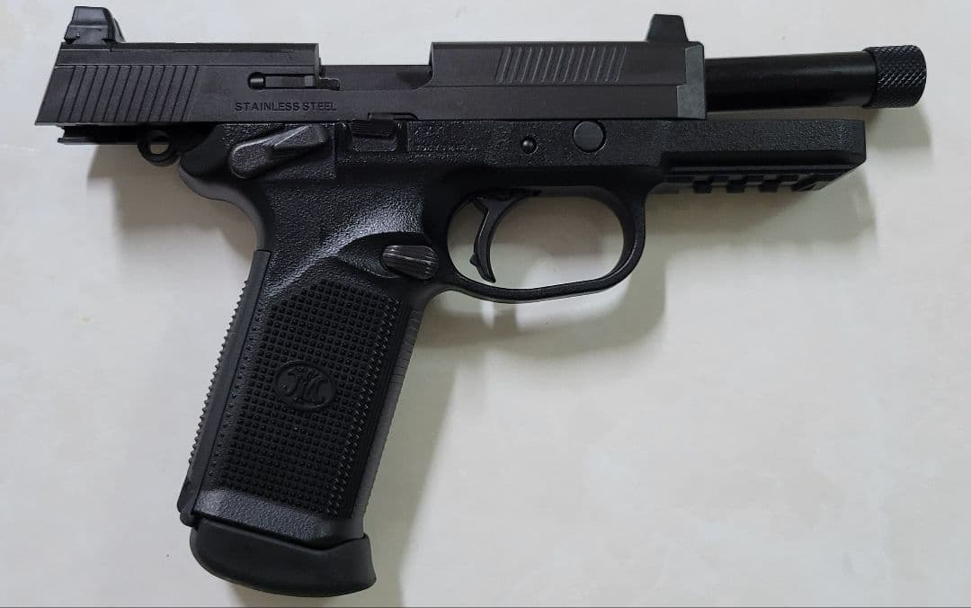 FNX-45 Tactical Black ガスブローバック