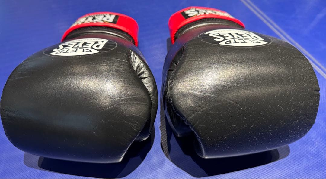 CLETO REYES ボクシンググローブ 黒/赤　16oz