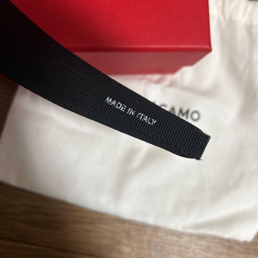 【美品】FERRAGAMO フェラガモ　カチューシャ　クリスタル　即購入OK