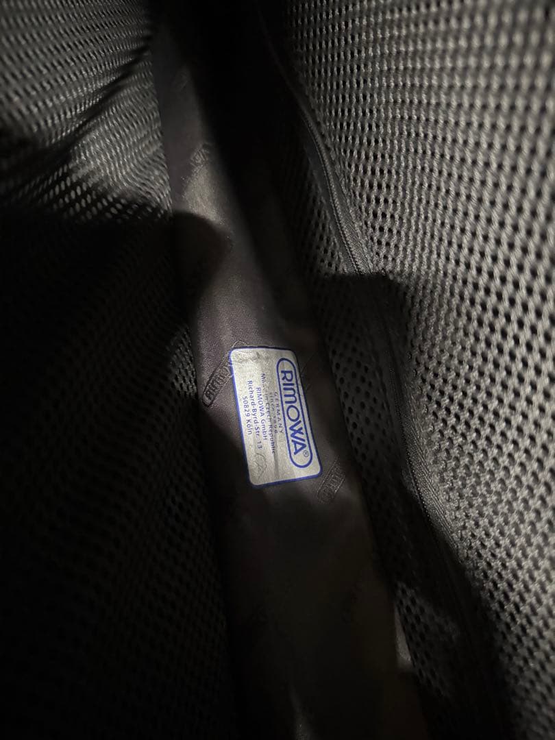 リモワ ボレロ 37L 機内持ち込み 4輪 TSAロック 黒 ジャンク