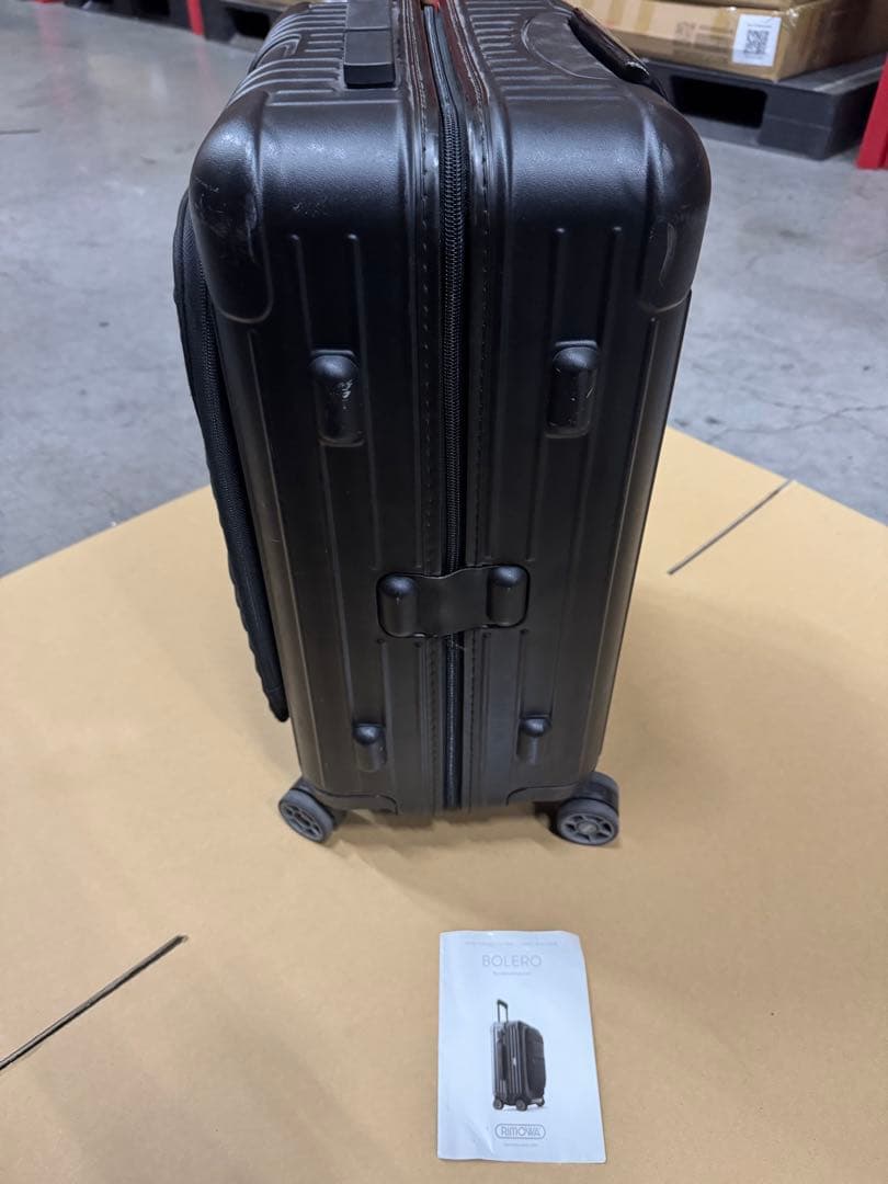 リモワ ボレロ 37L 機内持ち込み 4輪 TSAロック 黒 ジャンク