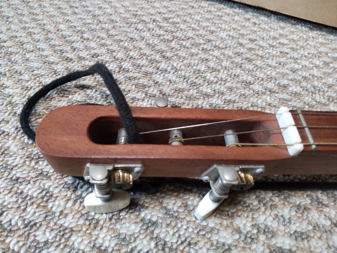 Min-Min ミンミン（みんなの民族楽器）plus島唄教本