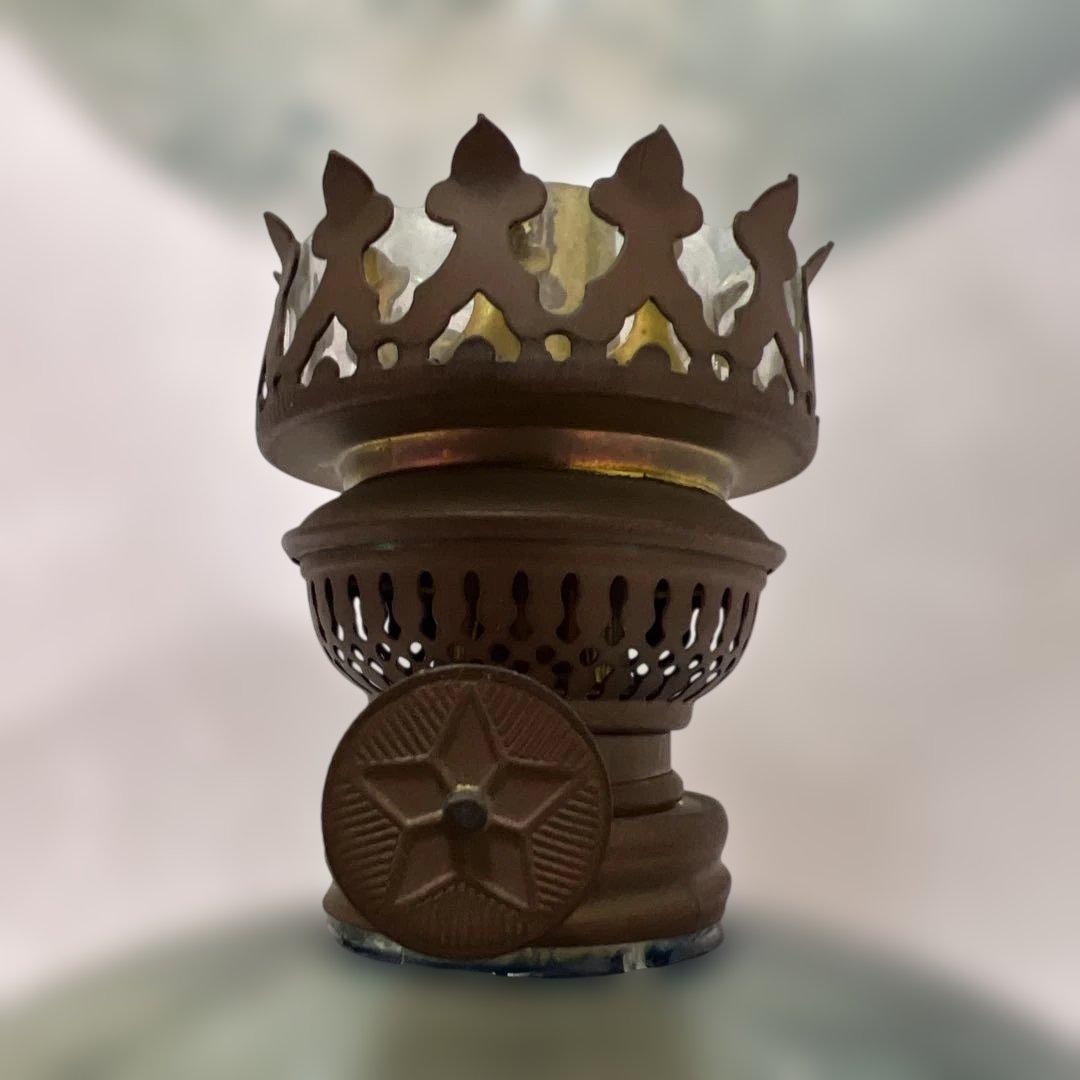 明治時代から100年以上経過しておりアンティーク希少レトロオイルランプ台付き