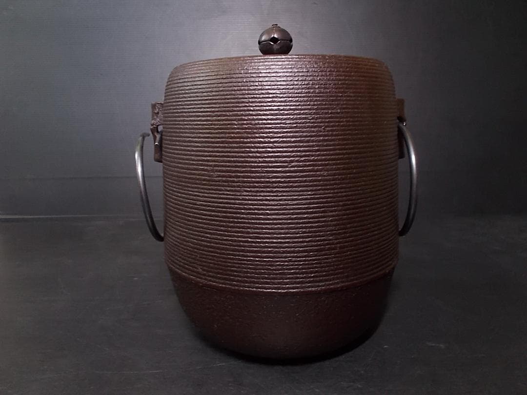 茶道具 糸目竹姥口筒釜 茶釜 釜環 釜師:菊池政光 共箱 送料込み