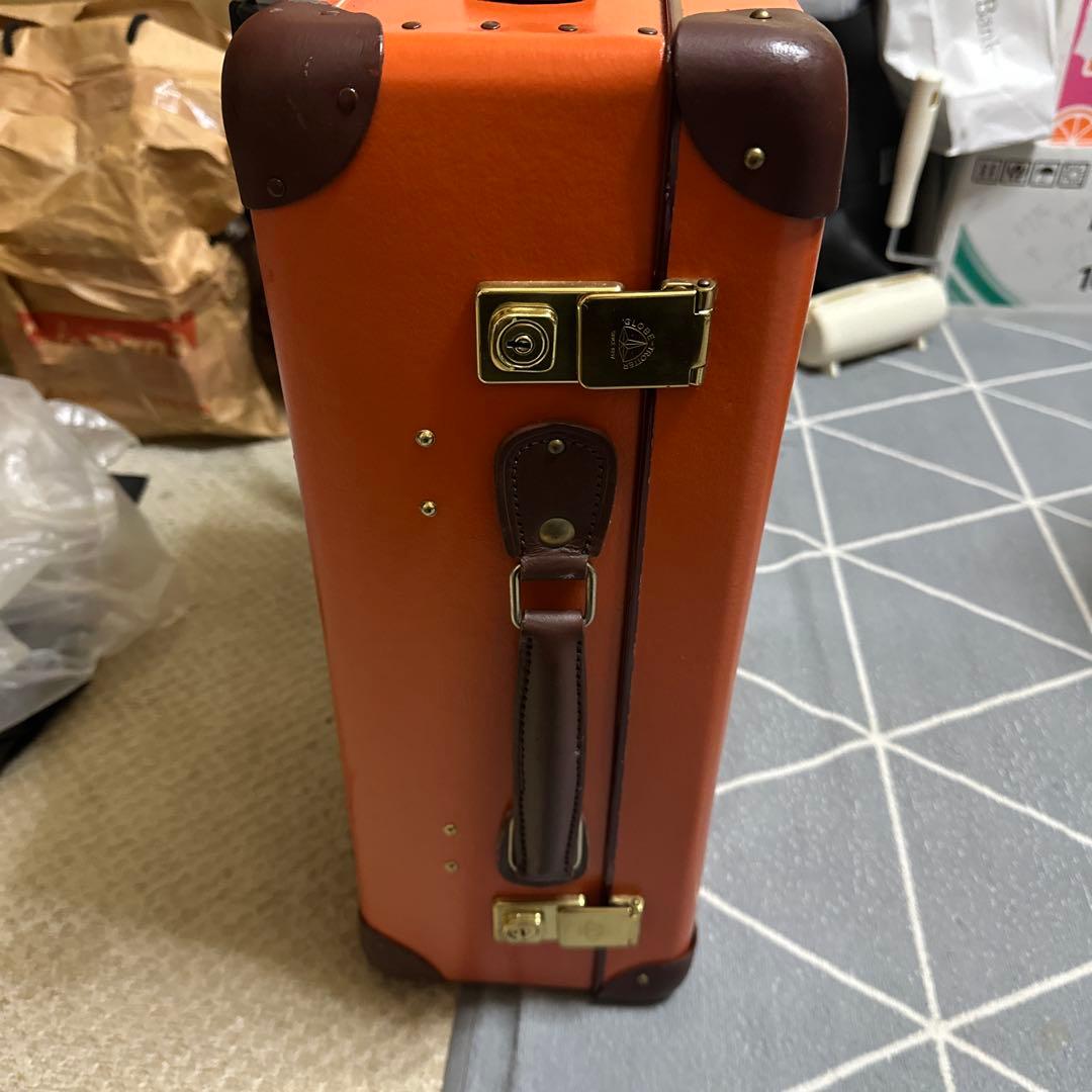 ゆうみさん専用グローブトロッターオレンジ キャリーケース