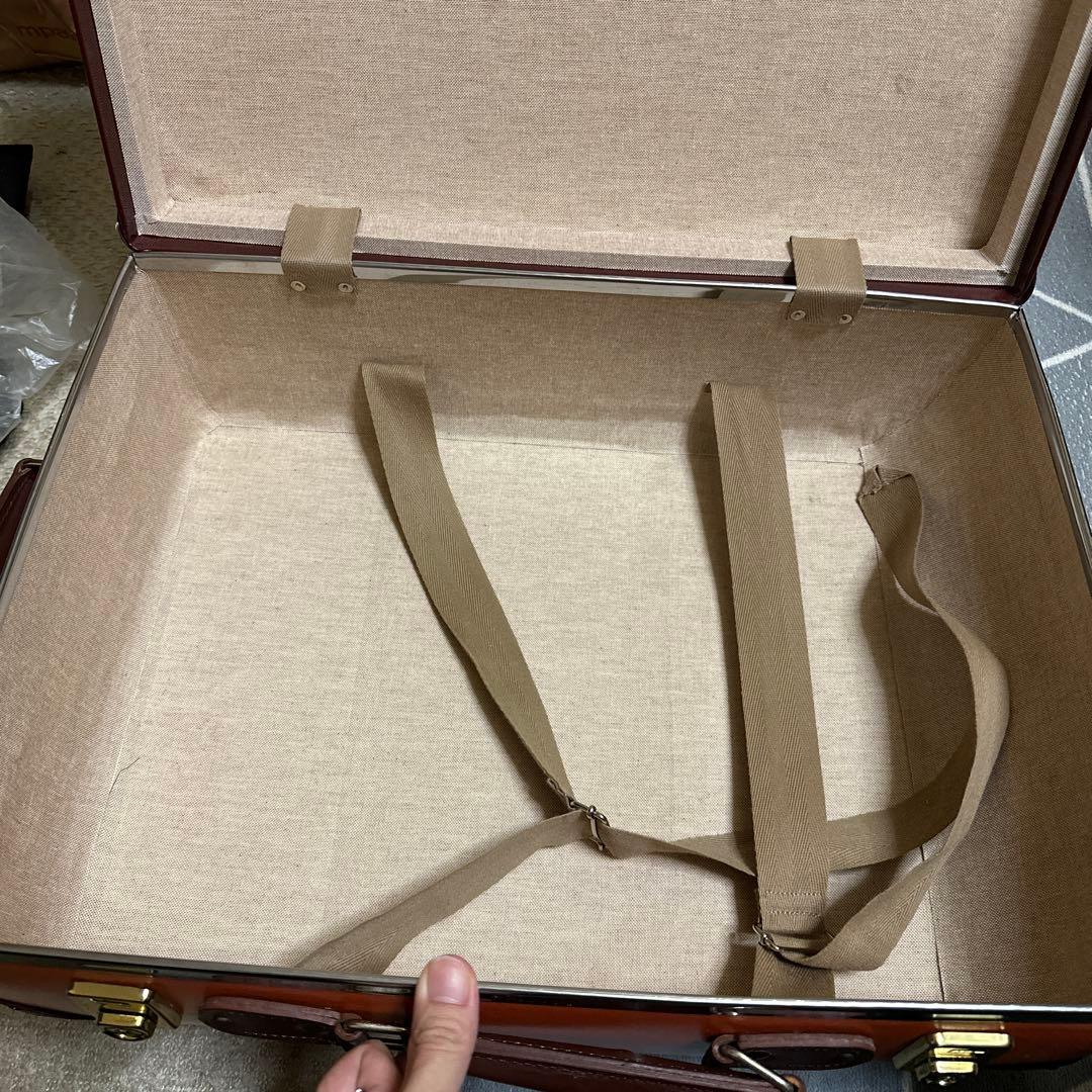 ゆうみさん専用グローブトロッターオレンジ キャリーケース