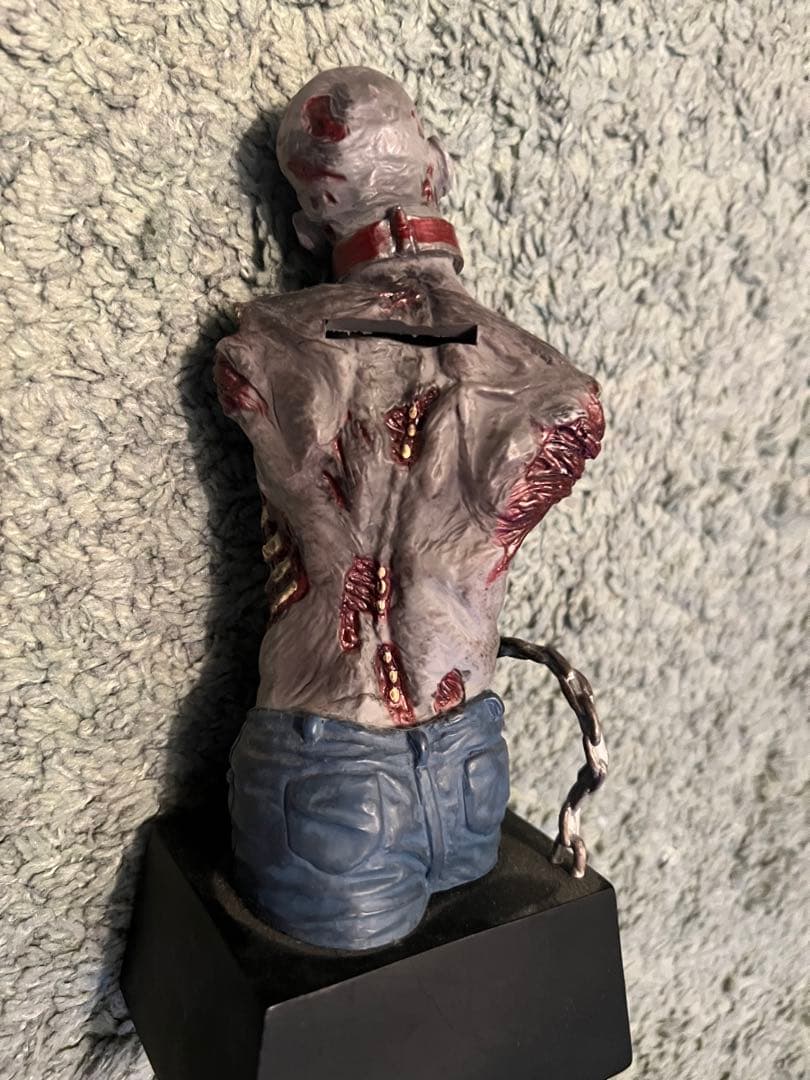 ウォーキングデッド　フィギュア貯金箱　未使用品