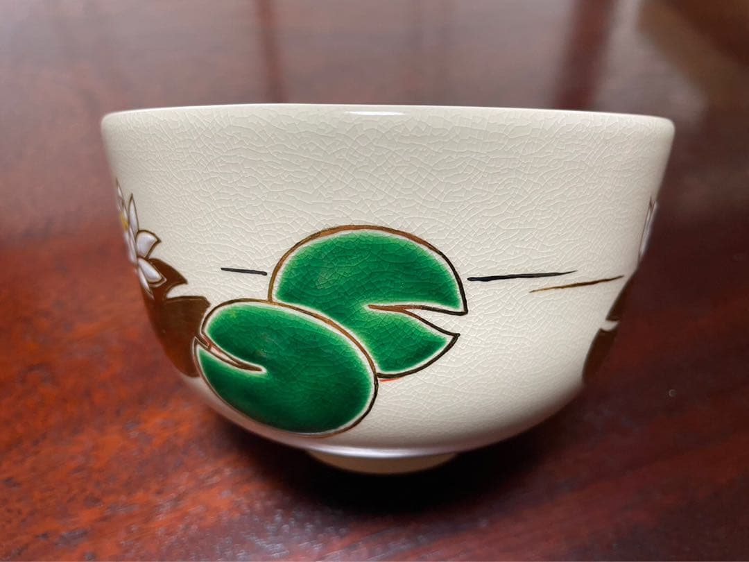 色絵茶碗　未草　山本閑人