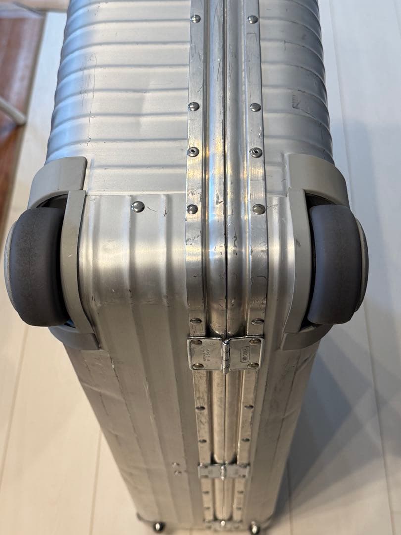 リモアスーツケース