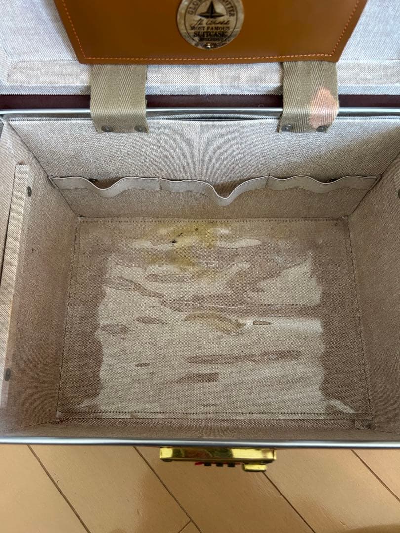 GLOBETROTTERグローブトロッター　ヴァニティケース