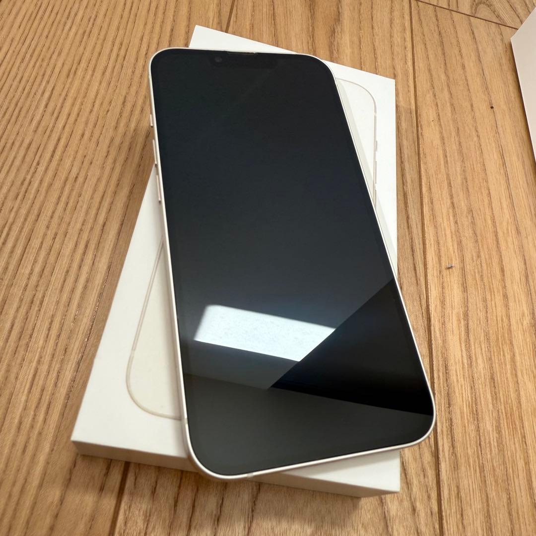 iPhone13 256㎇ スターライト 美品 バッテリ残量83% SIMフリー