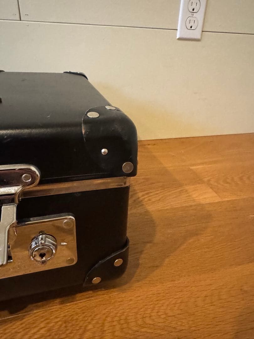 グローブトロッター センテナリー キャリーオン鍵2本保証書有り