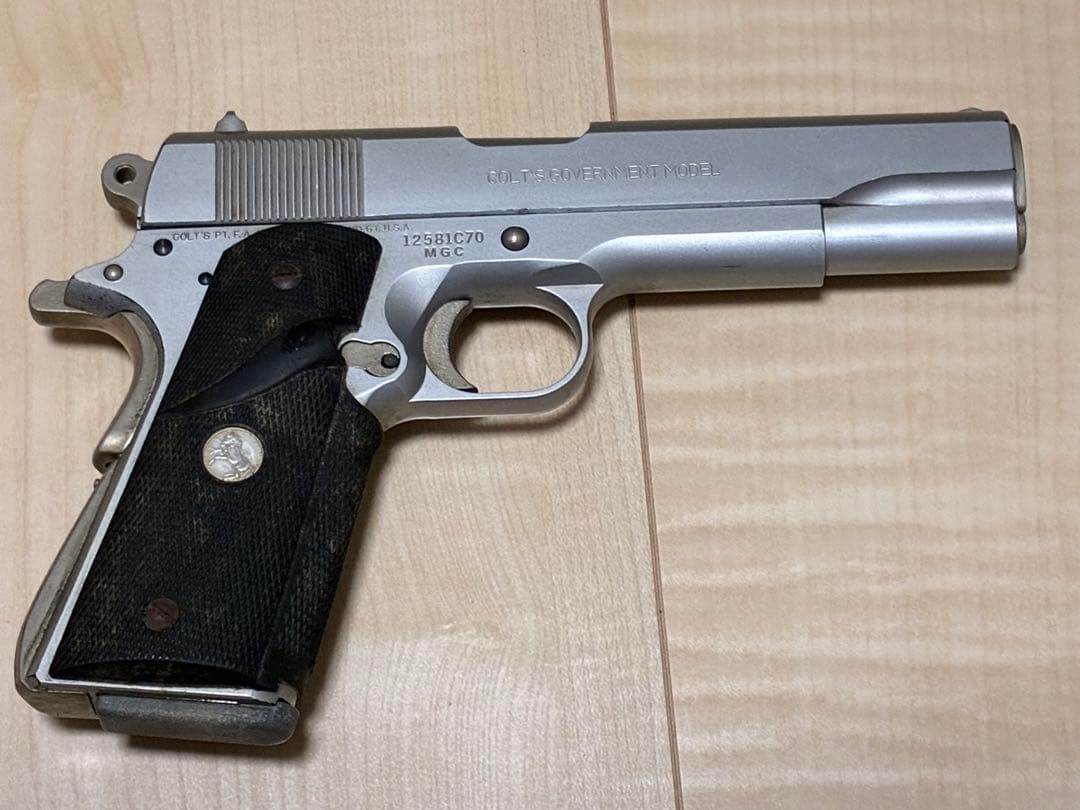 MGC COLT GOVERNMENT シリーズ70 ABSシルバー モデルガン
