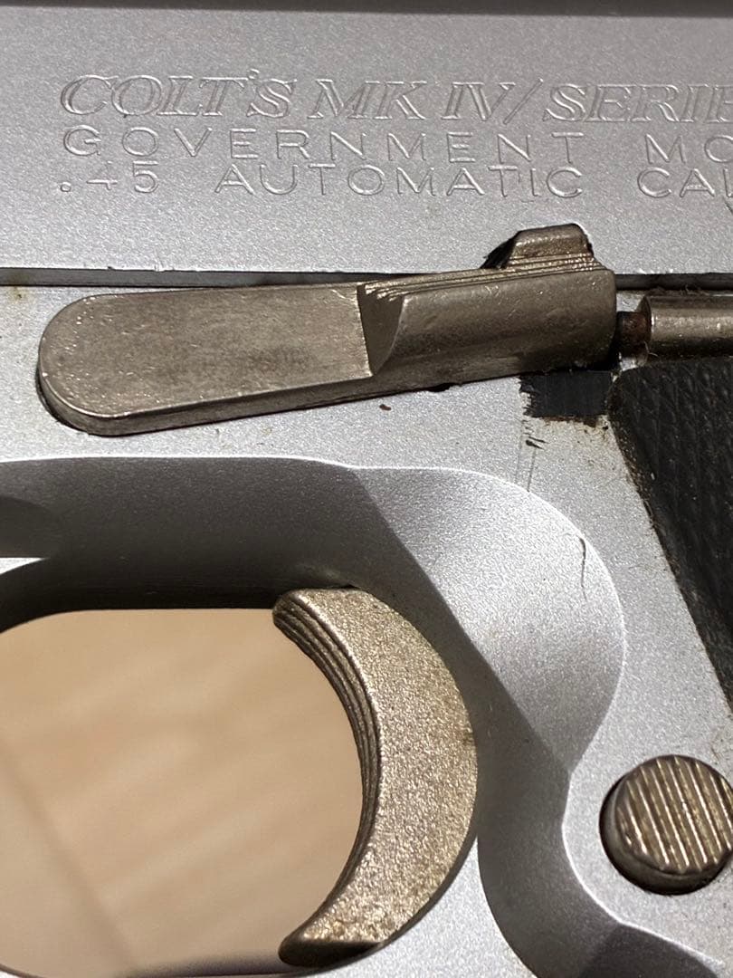 MGC COLT GOVERNMENT シリーズ70 ABSシルバー モデルガン