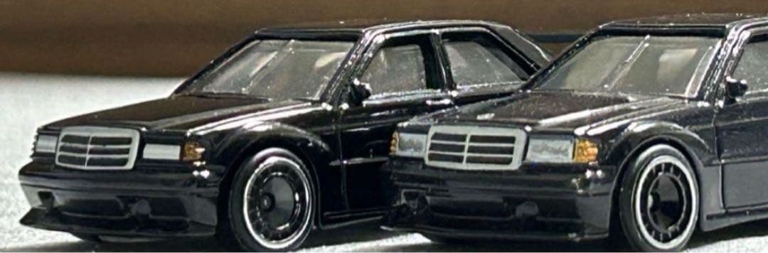 ホットウィール メルセデス ベンツ 190E 2台セット