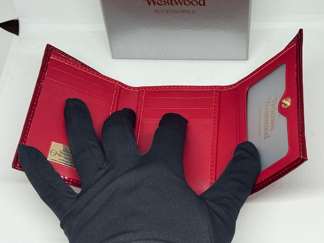 【新品未使用】Vivienne Westwood 赤 三つ折り財布