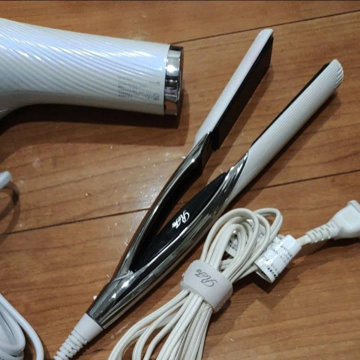 ReFa アイロンホワイト　リファビューテック ドライヤープロ　RE-AJ02A