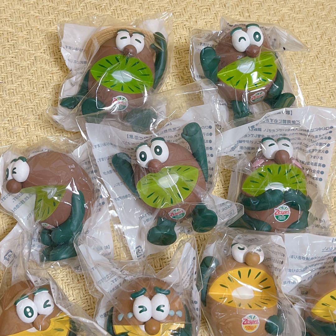 【新品未使用】キウイブラザーズ　フィギュア　9体セット　レア　限定