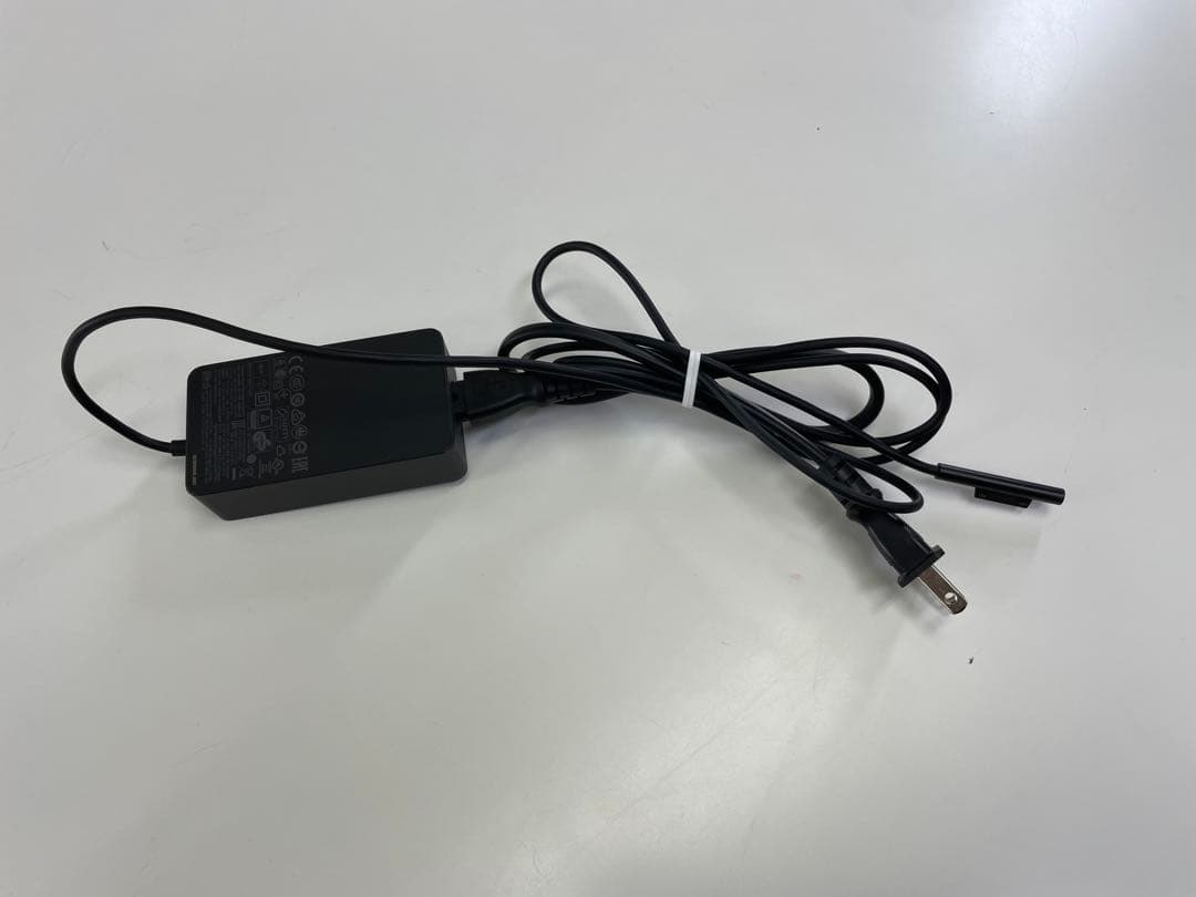 Microsoft Surface bookシルバー中古（ジャンク）