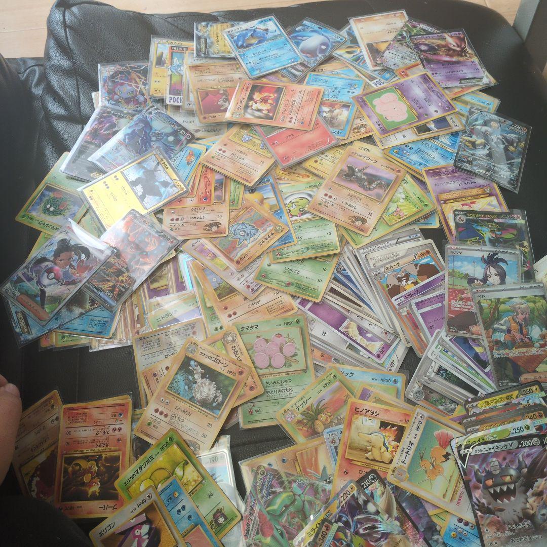 早い者勝ち旧裏〜最新まで色々年代ポケモンカード 400枚弱引退品　状態さまざま