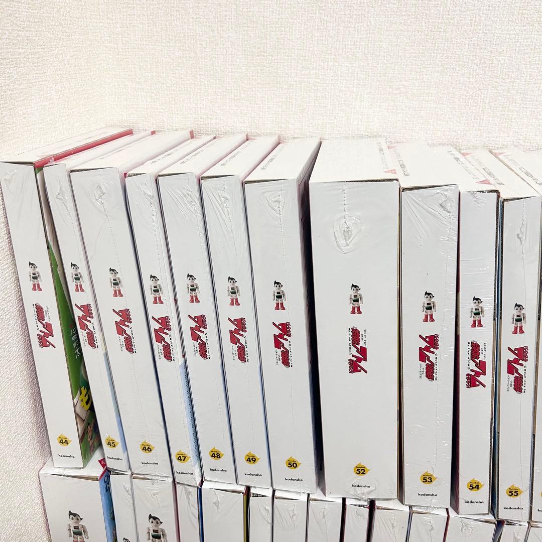 新品未開封品　鉄腕アトムを作ろう　全巻70巻 コンプリート 二足歩行　特典付き