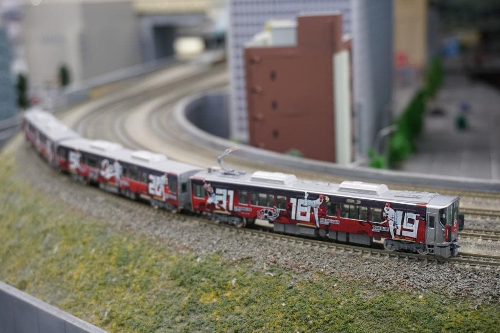 TOMIX 227系　「カ―プ応援ラッピングトレイン」2025年仕様　3両編成