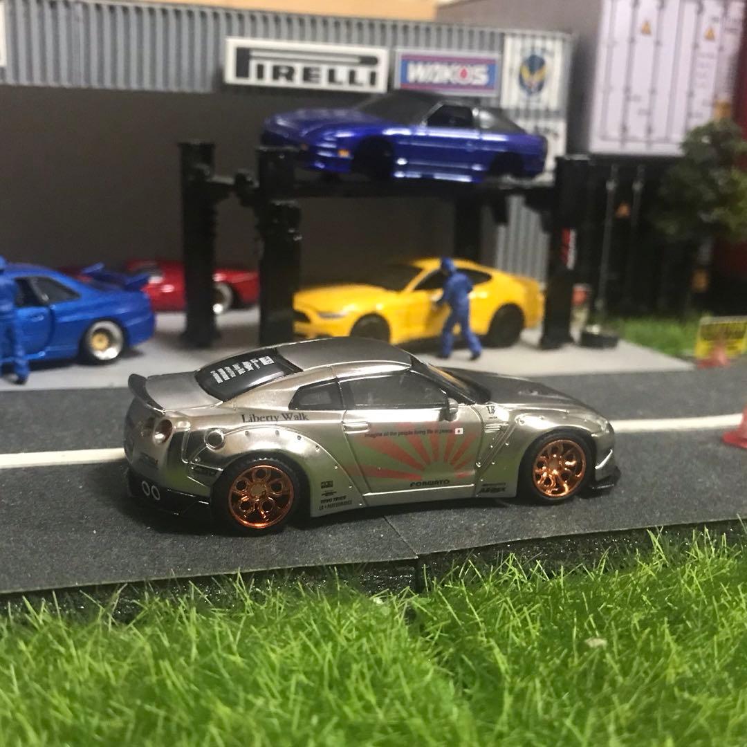 リバティーウォーク ミニカー LB GTR サテンシルバー ブロンズカスタム