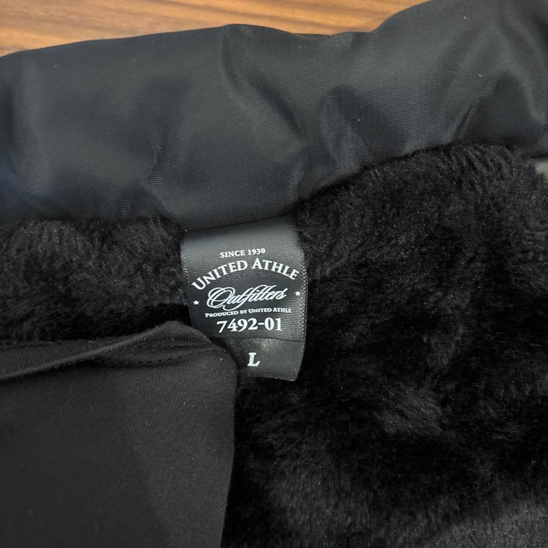 ブルゾンブラックジャンパー、中綿ジャケット、ナイロンジャケット　バイクアウター