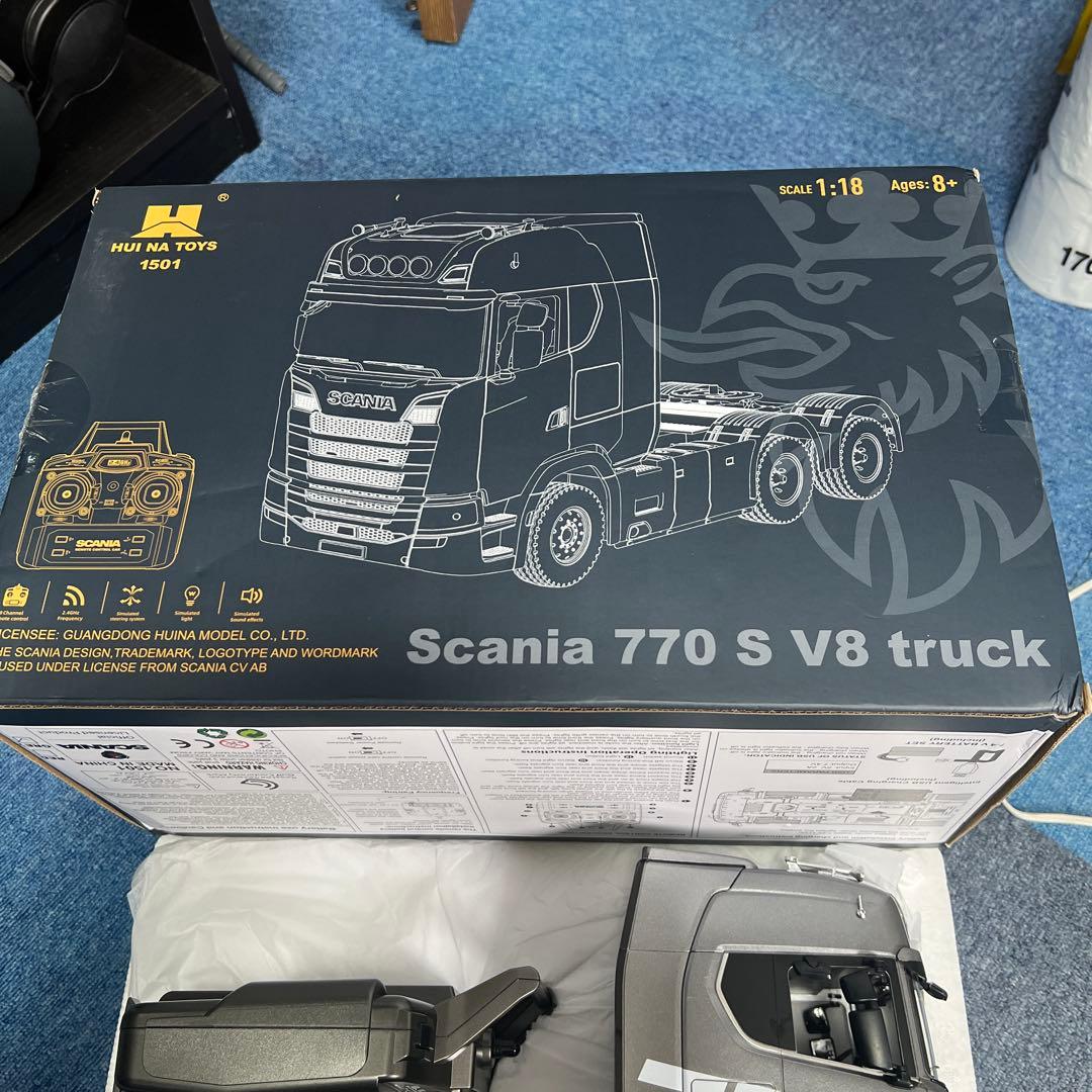 HUI NA TOYS Scania 770 S V8トラック 1:18