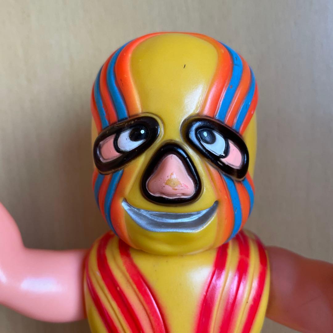 ソフビ　レスラー フィギュア