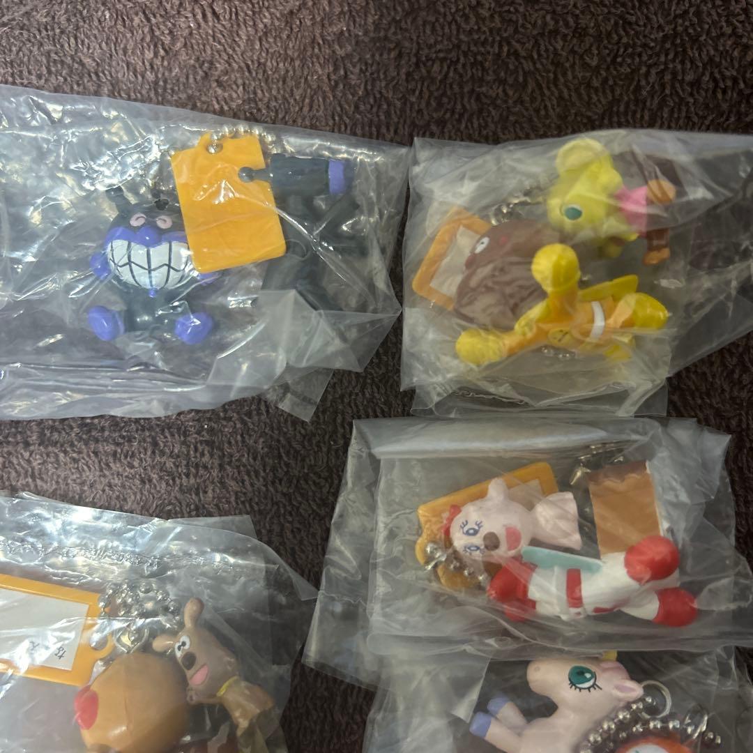 アンパンマンキーホルダー　ガチャガチャ　５個セット　チーズ　ちびぞう　レアチーズ