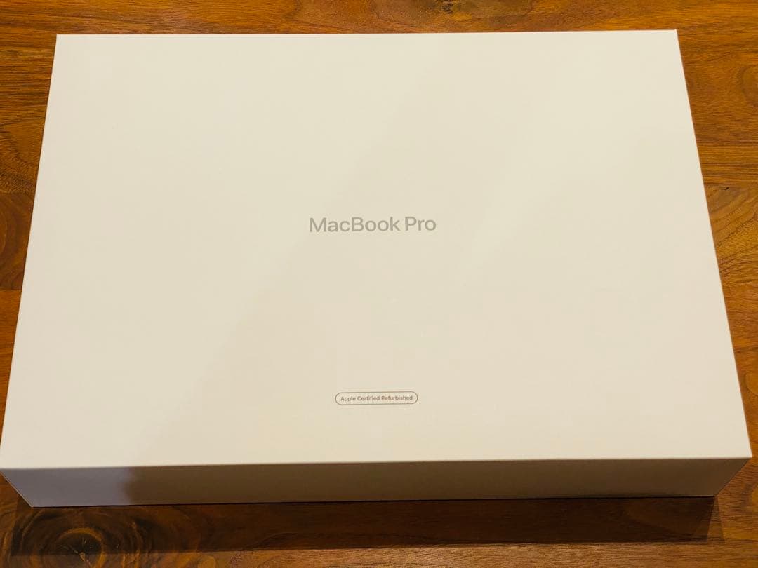 M1 MacBook Pro 13インチ 8GB SSD512GB