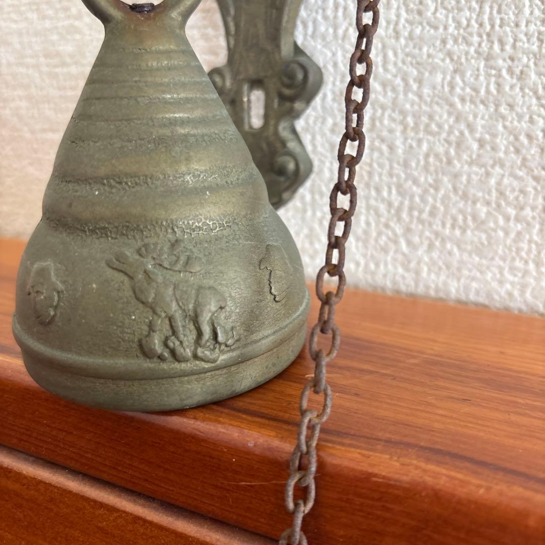 装飾的な金属製ベル 壁掛け式