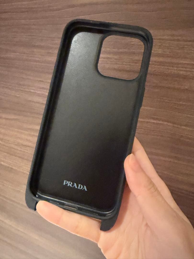 正規品 Prada iphone 15 pro max ケース　ピンク