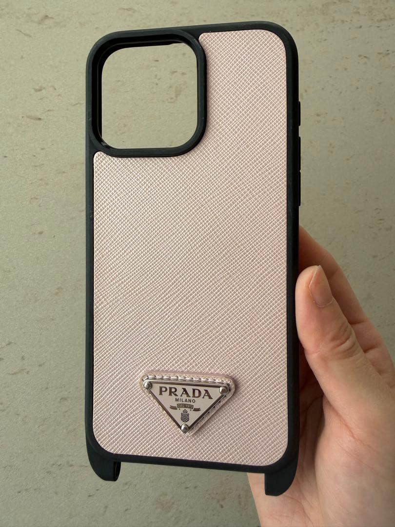 正規品 Prada iphone 15 pro max ケース　ピンク