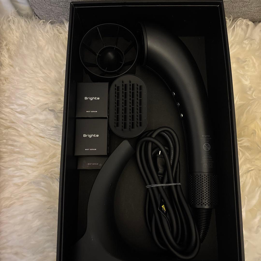 中古美品　シャワードライヤー 別売り専用スタンド新品ミストセラム４個付