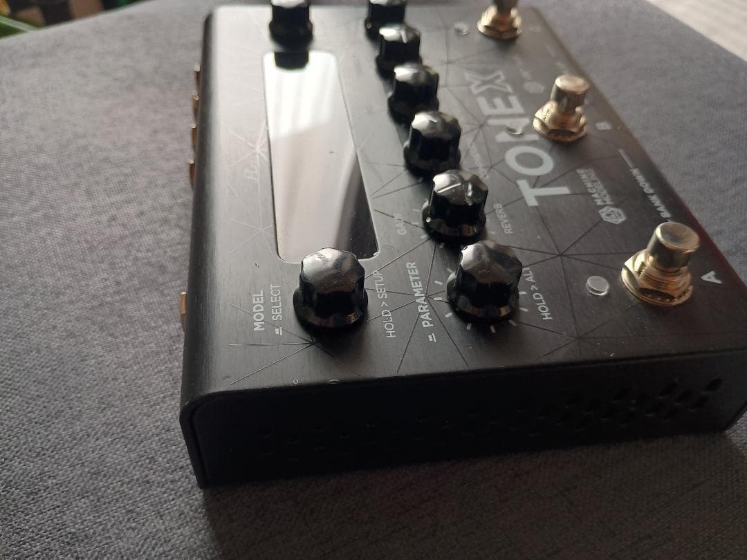 IK Multimedia AmpliTube TONE X ペダル