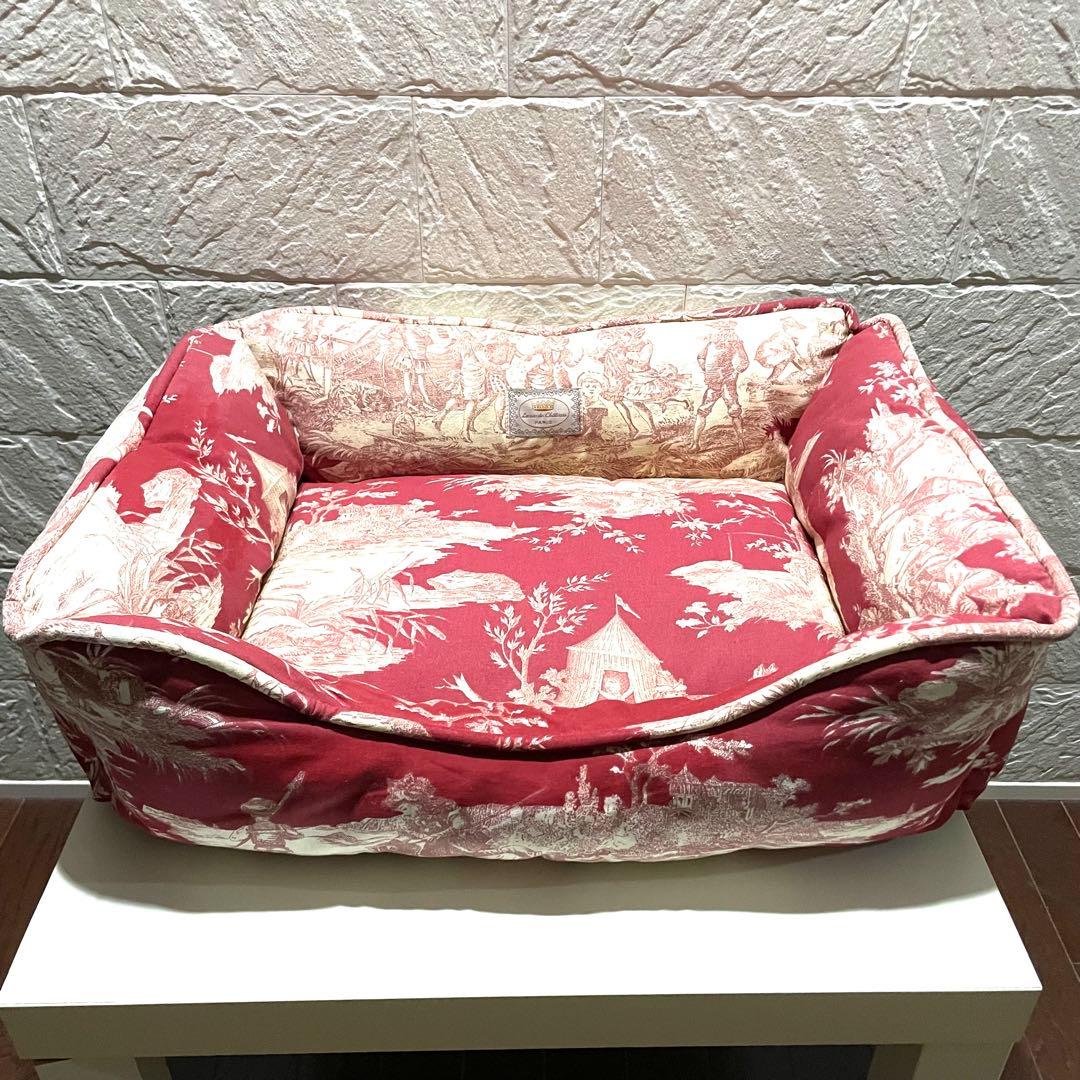 フランス産　高級　アンティーク調　犬・猫ペットベッド