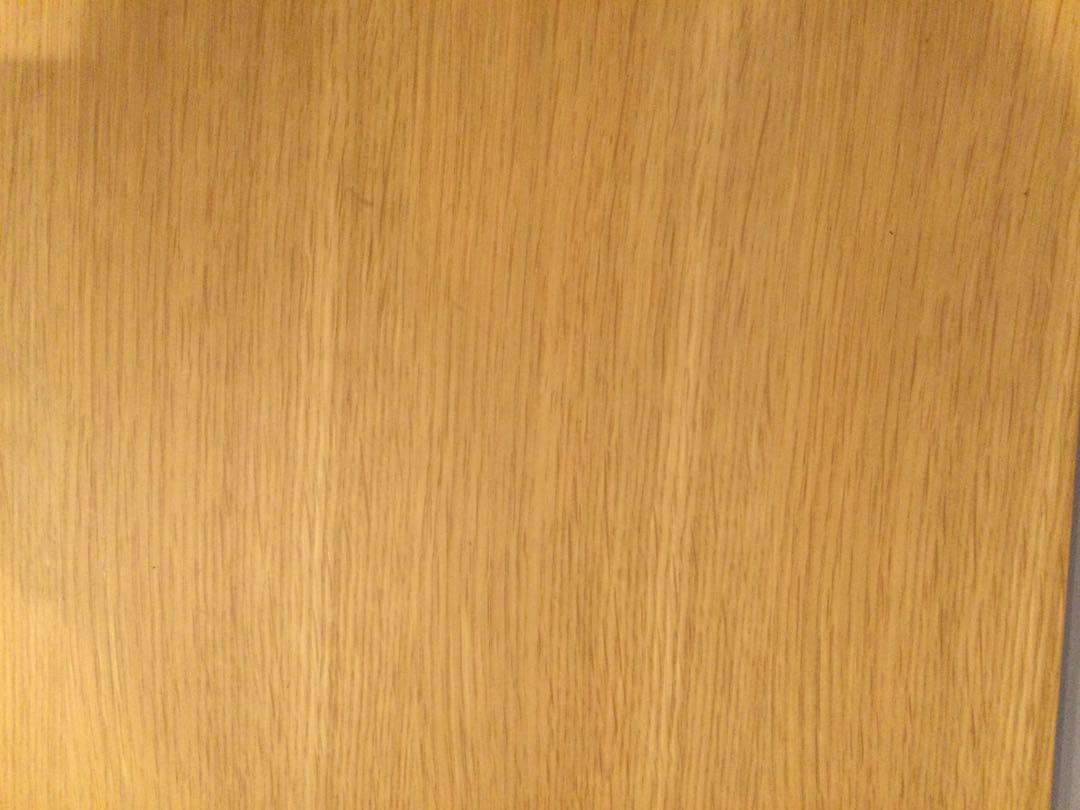 商談中　引き取り希望 リビングでもダイニングでもつかえるテーブル４オーク材無印