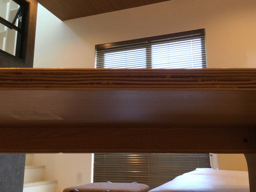 商談中　引き取り希望 リビングでもダイニングでもつかえるテーブル４オーク材無印