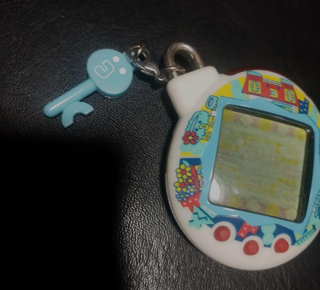 バンダイ　いぇーふぁみりーイロイロ　たまごっちプラスふぁみたまおうち　中古　美品