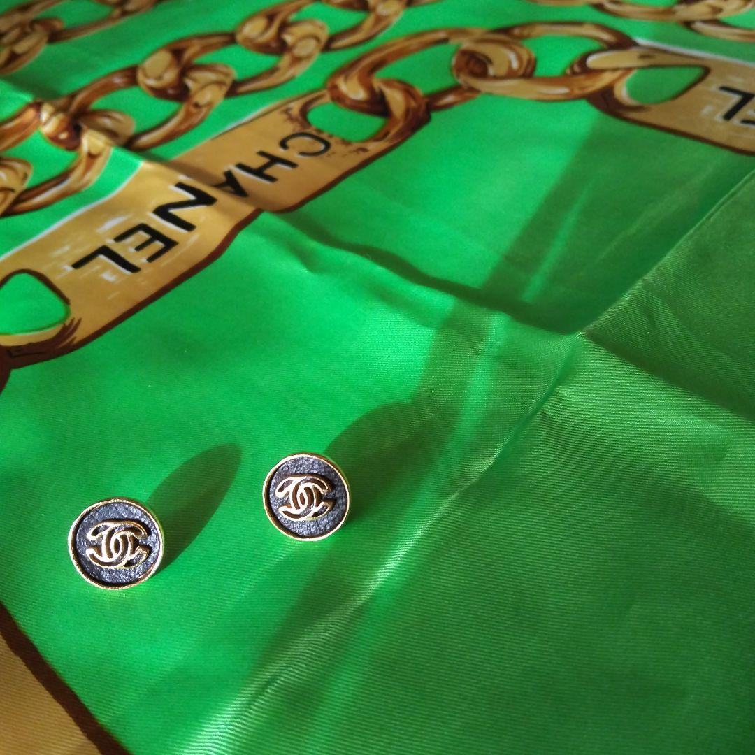 CHANELシャネル·ゴールド·ブラックヴィンテージピアス両耳用