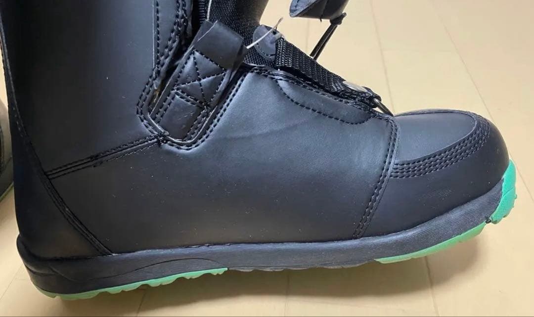 【美品】スノーボードブーツ 28cm BUZRUN