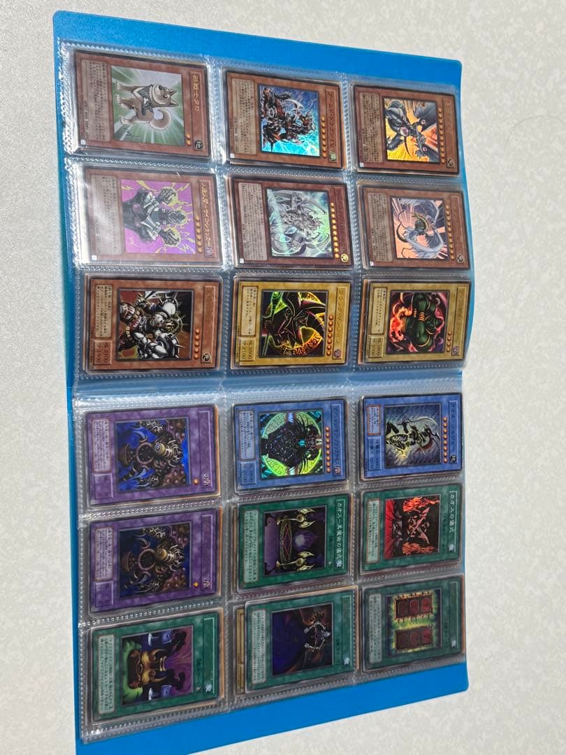 【超メルカリ市特別価格】遊戯王　引退品　ファイル　SR500枚以上