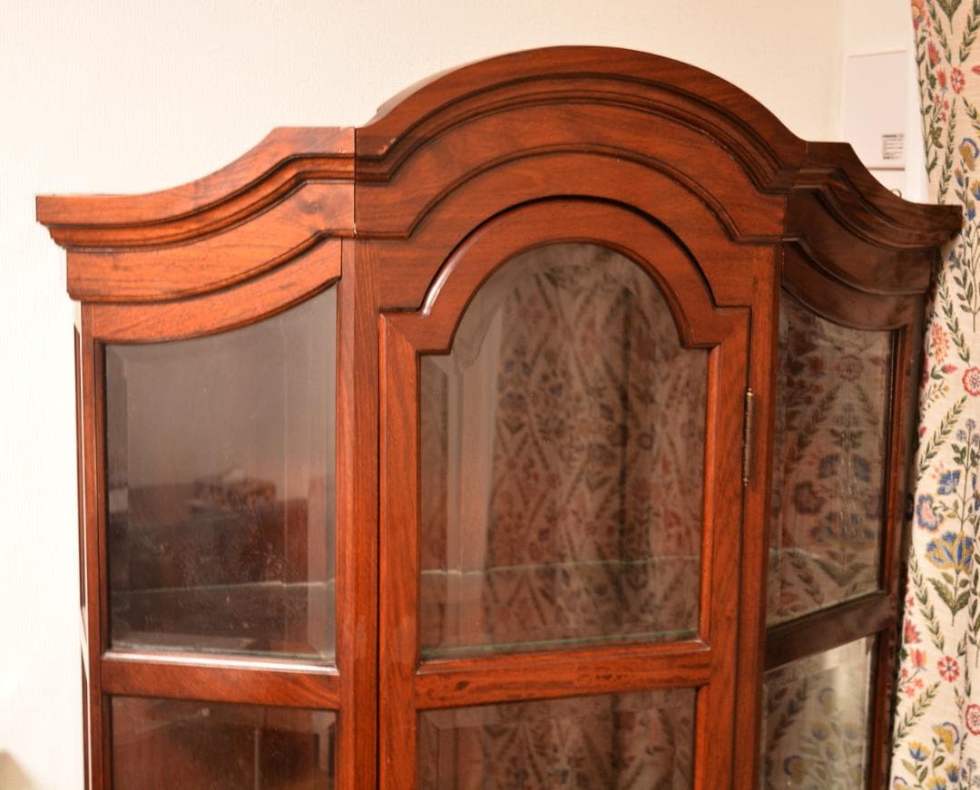 引き取り限定　花梨無垢 三面ガラス キャビネット　家具アンティーク
