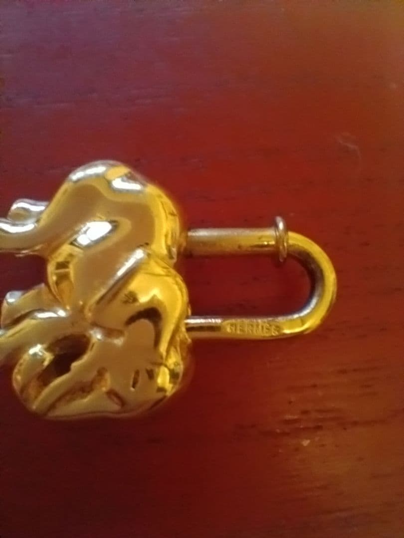 エルメスカデナチャーム