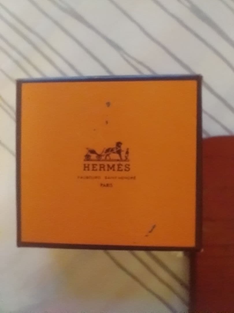 エルメスカデナチャーム