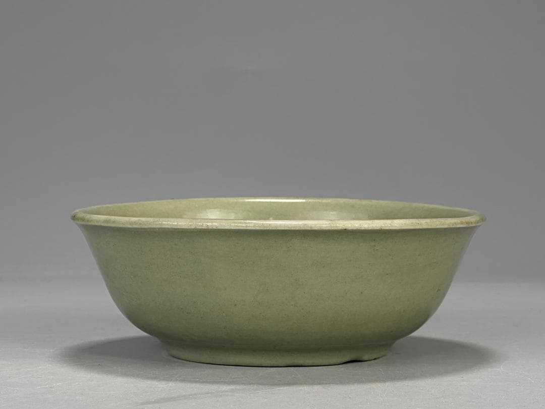 中国美術　元〜明時代　龍泉窯　青磁花卉文鉢　碗　古物保証　唐物　時代